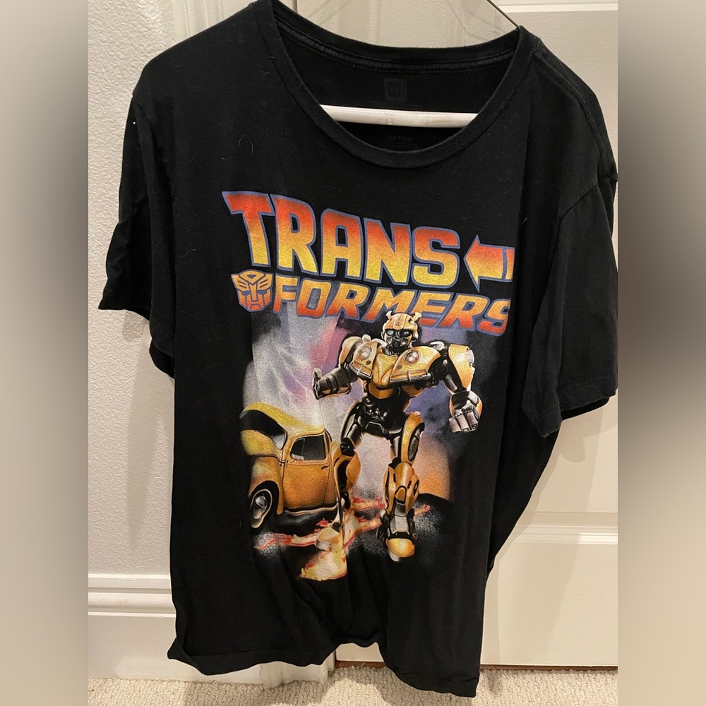 Transformers Hot Topic Bumblebee Movie T-shirt